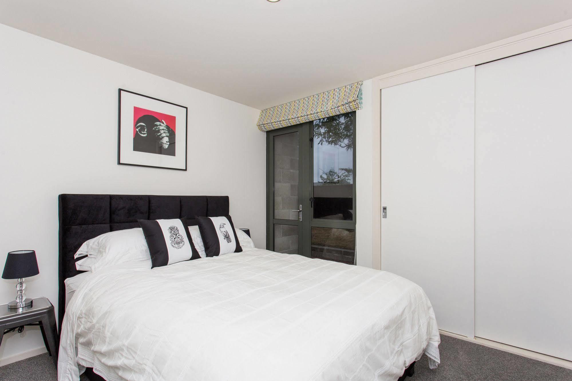 Snug In The City Apartment Christchurch Bagian luar foto